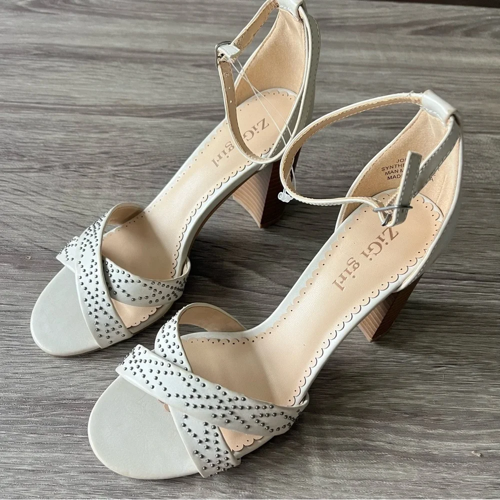NWOT ZiGi Girl Jorjie 3” High Block Heel Sandal Off White Ankle Strap Studded